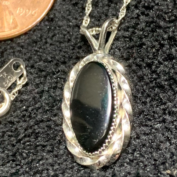 Black Onyx & White Gold Pendant on 10K Gold Chain - Picture 3 of 10